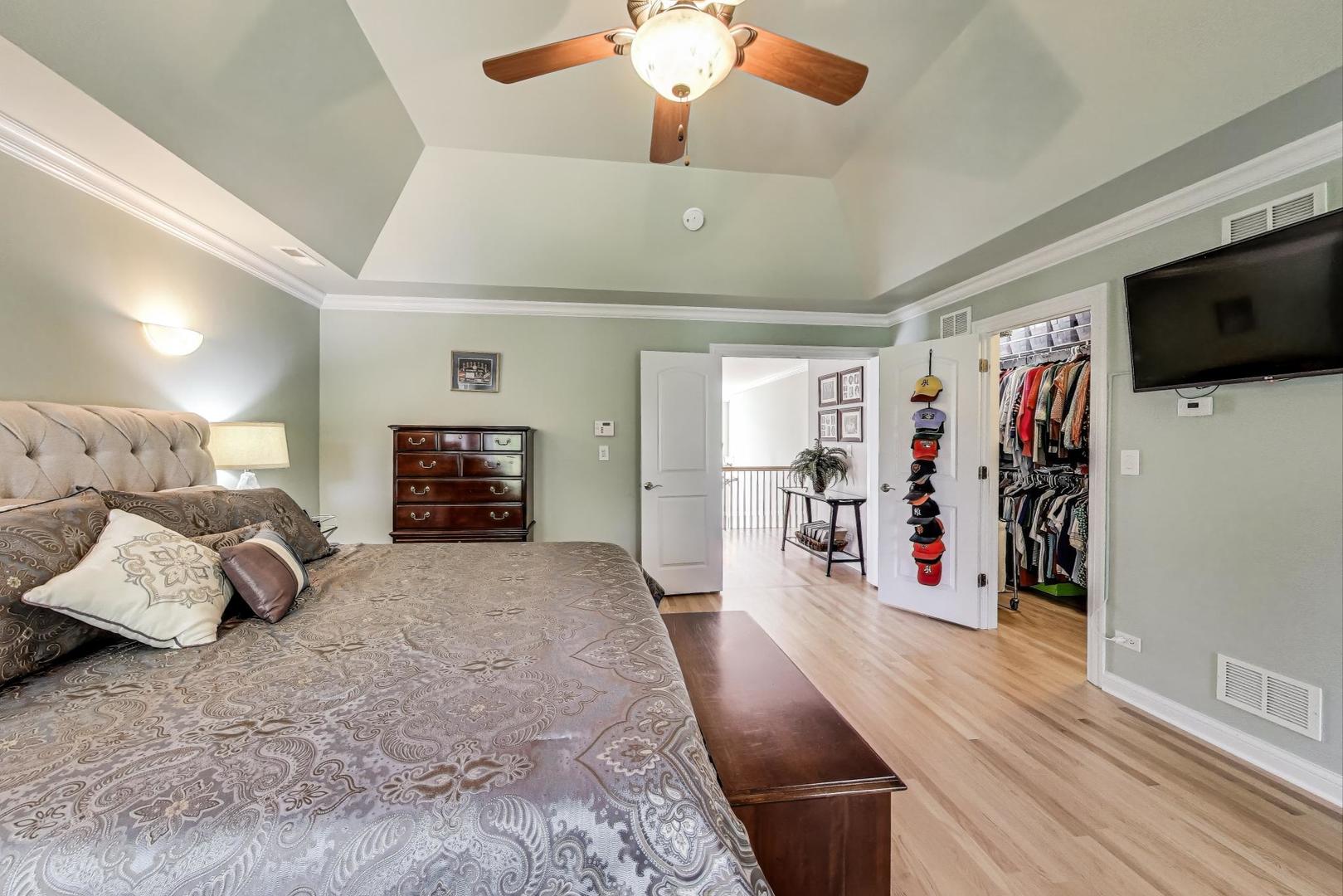 1518 N Patton Avenue, Arlington Heights, IL 60004