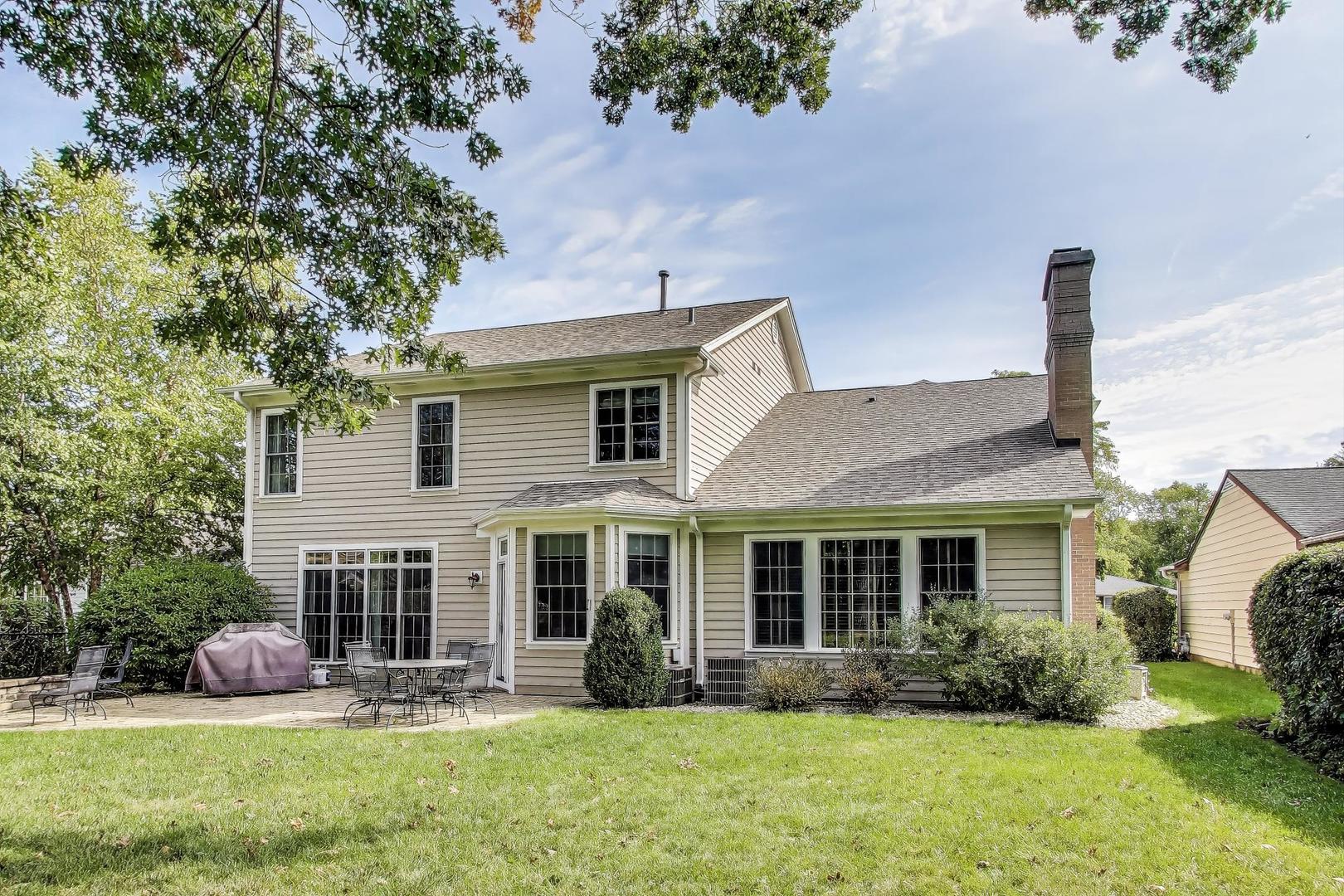 1518 N Patton Avenue, Arlington Heights, IL 60004