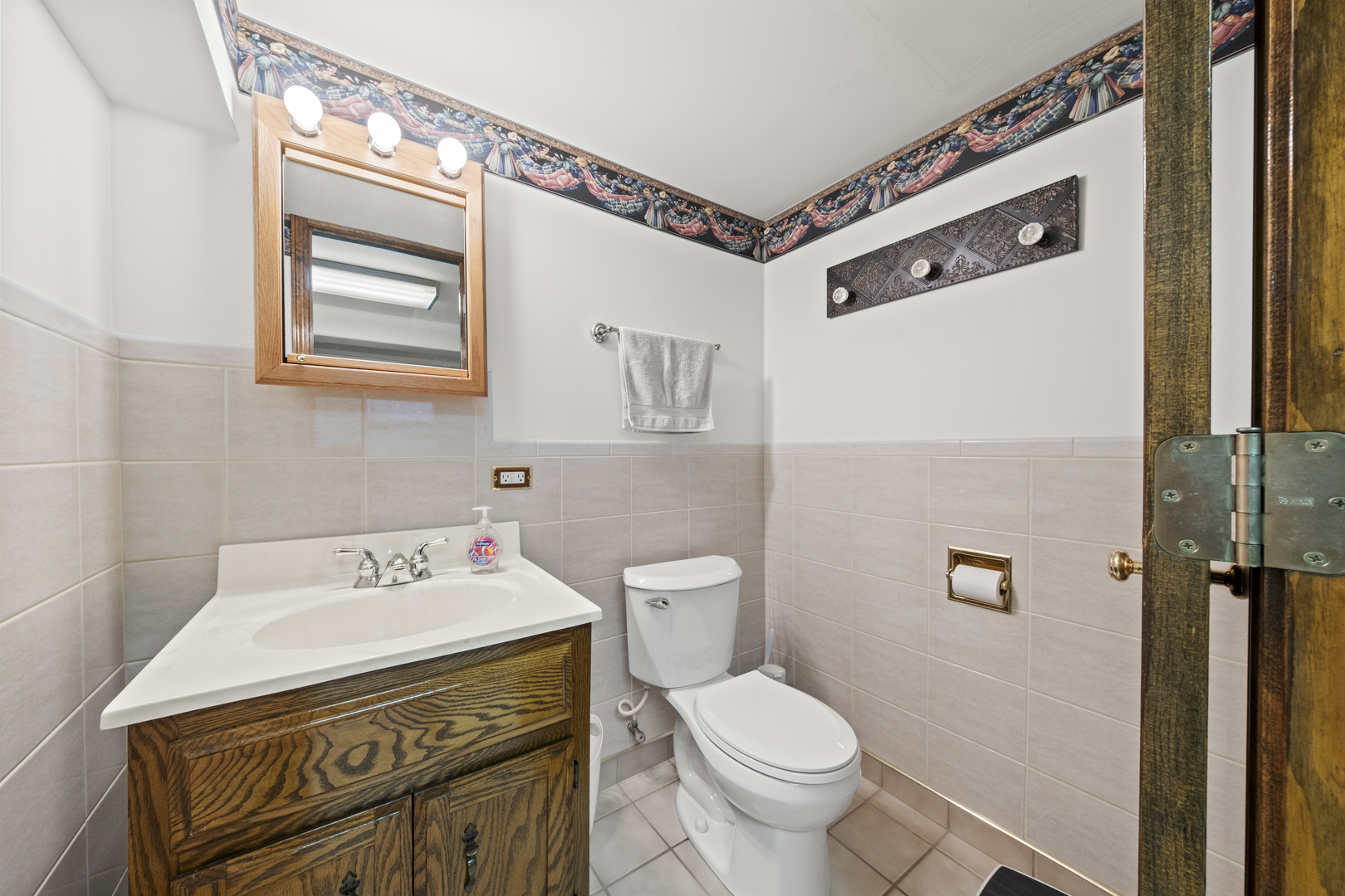 5205 S Hamlin Avenue, Chicago, IL 60632