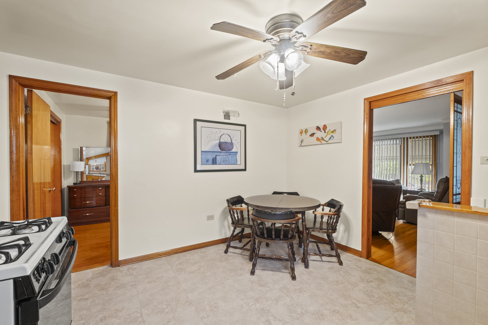 5205 S Hamlin Avenue, Chicago, IL 60632