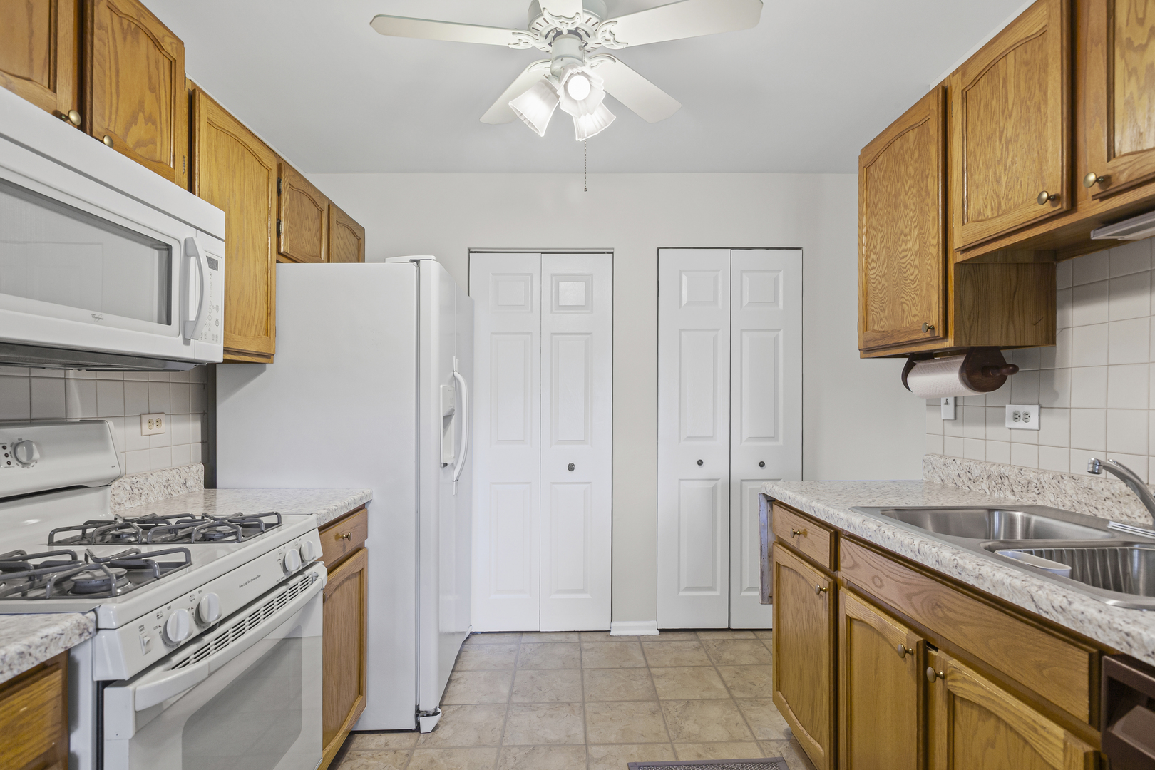 0N200 Windermere Road #2702, Winfield, IL 60190