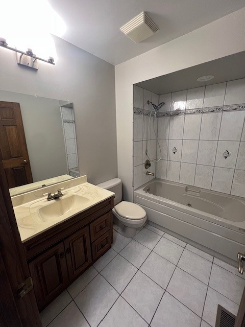 2651 Yorkshire Lane, Lisle, IL 60532