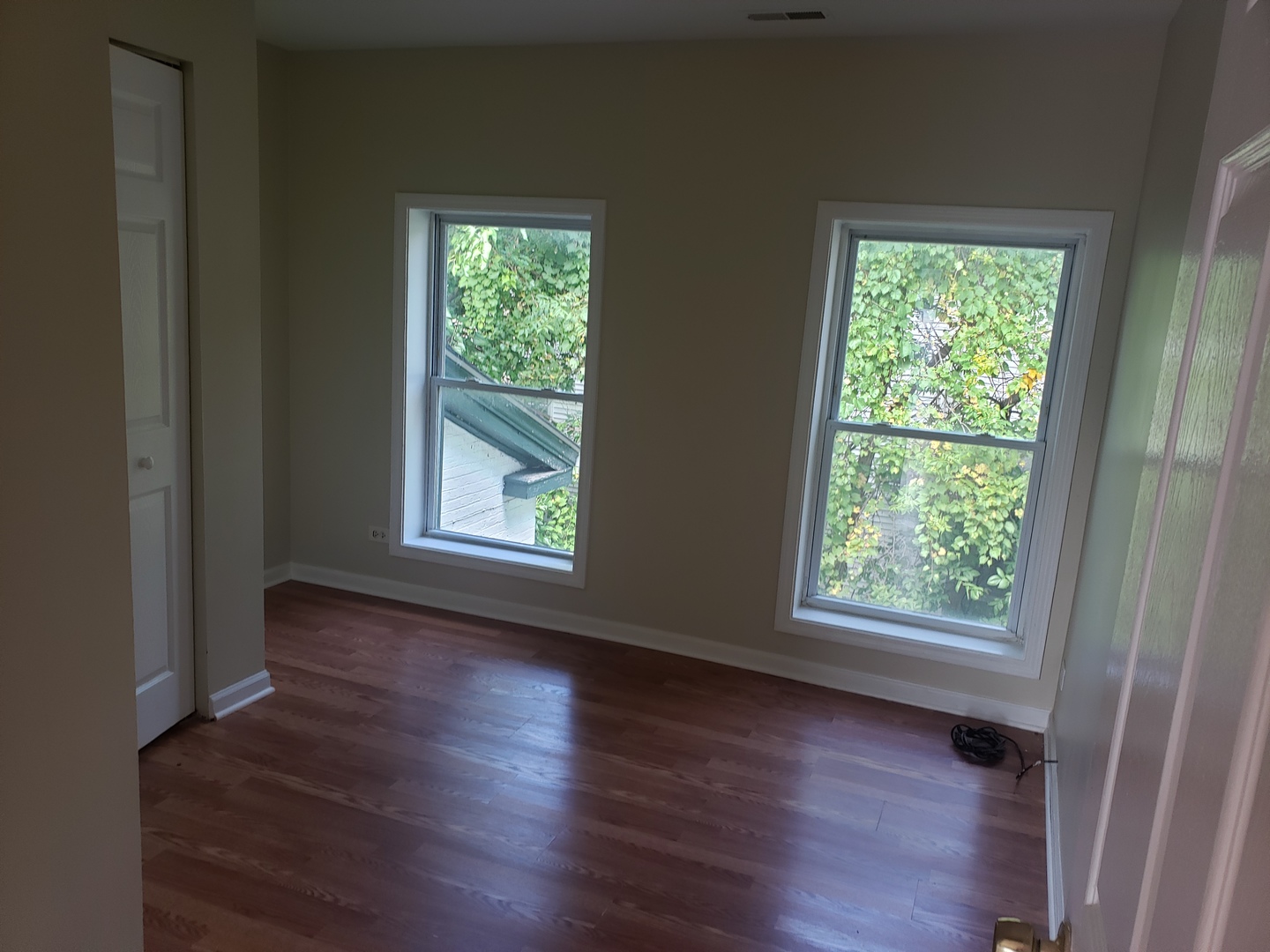 322 N County Street #FRONT, Waukegan, IL 60085