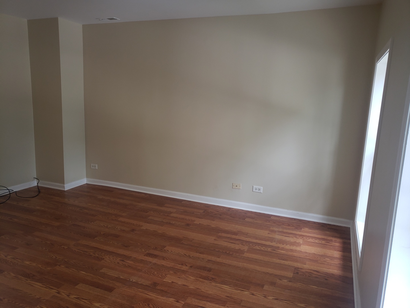 322 N County Street #FRONT, Waukegan, IL 60085