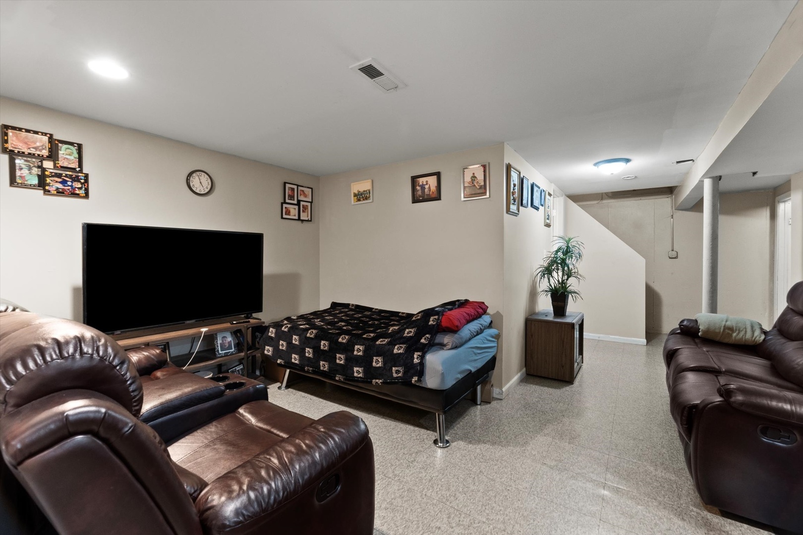 1710 N 34th Avenue, Stone Park, IL 60165