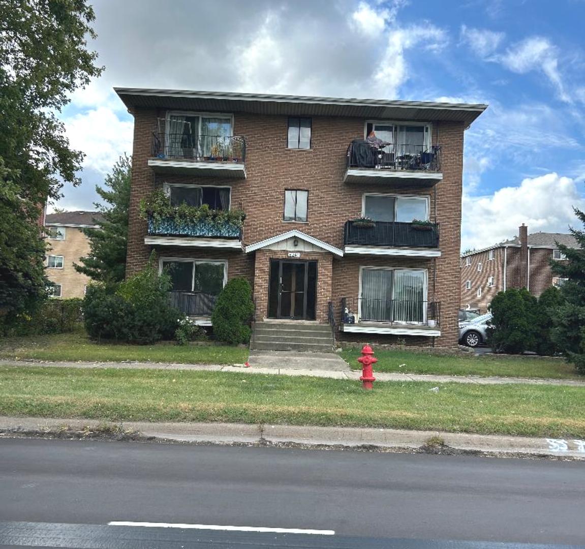 8241 W 79 Street #1E, Justice, IL 60458