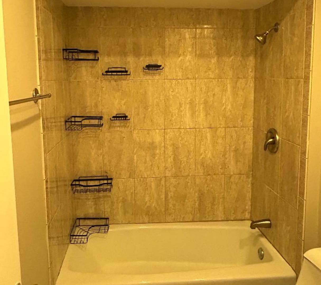 8241 W 79 Street #1E, Justice, IL 60458