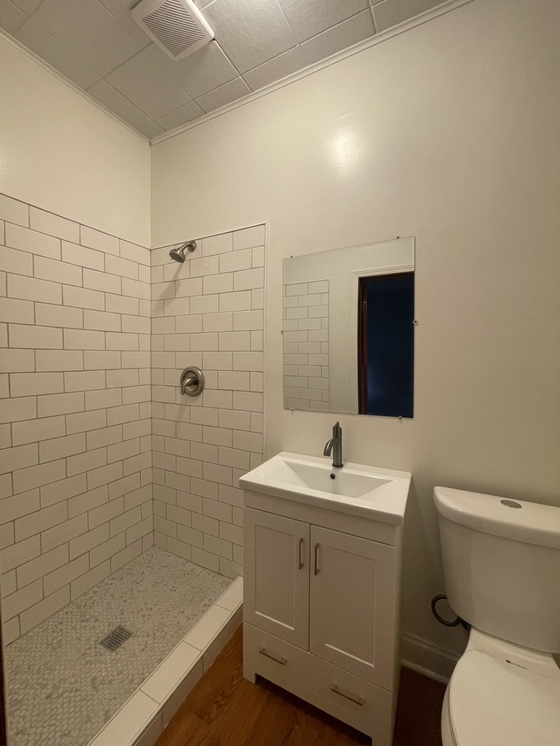 117 W Naperville Road, Westmont, IL 60559