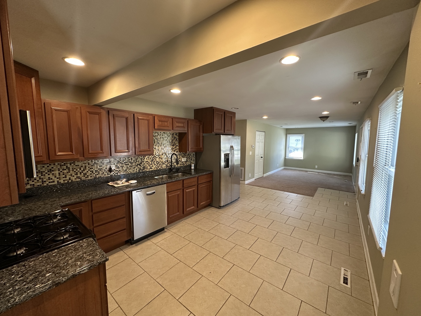 3 E Oltendorf Road, Streamwood, IL 60107