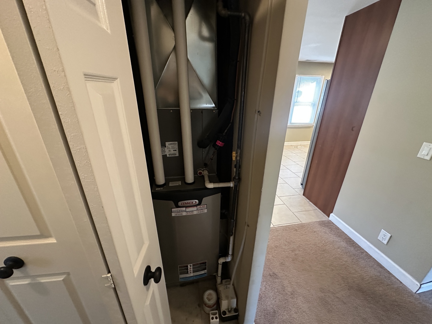 3 E Oltendorf Road, Streamwood, IL 60107