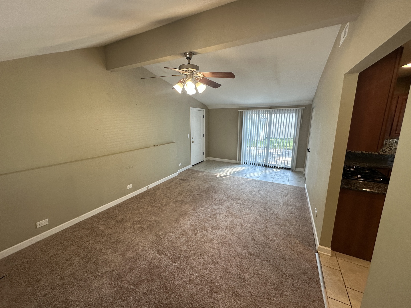 3 E Oltendorf Road, Streamwood, IL 60107