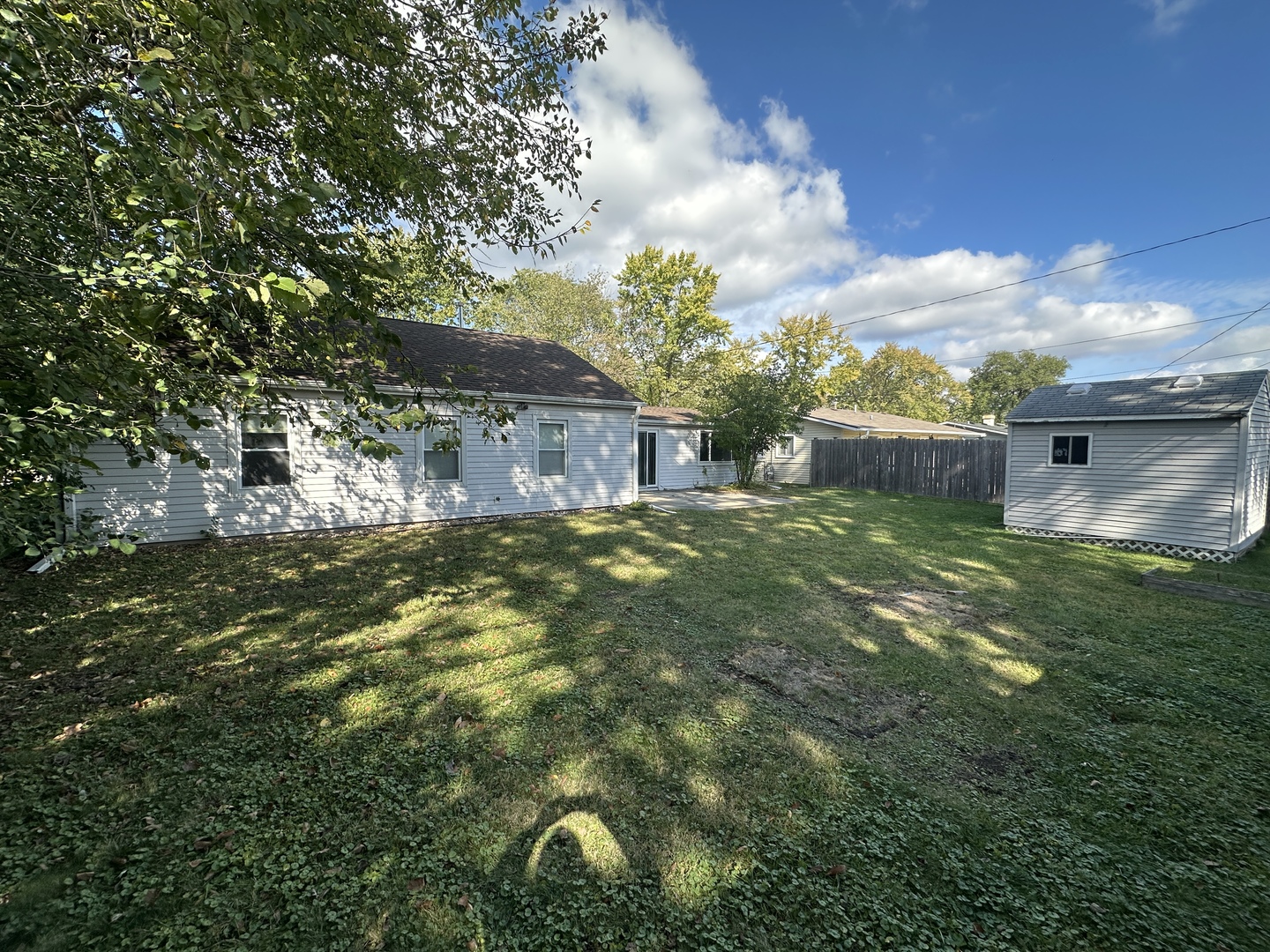 3 E Oltendorf Road, Streamwood, IL 60107