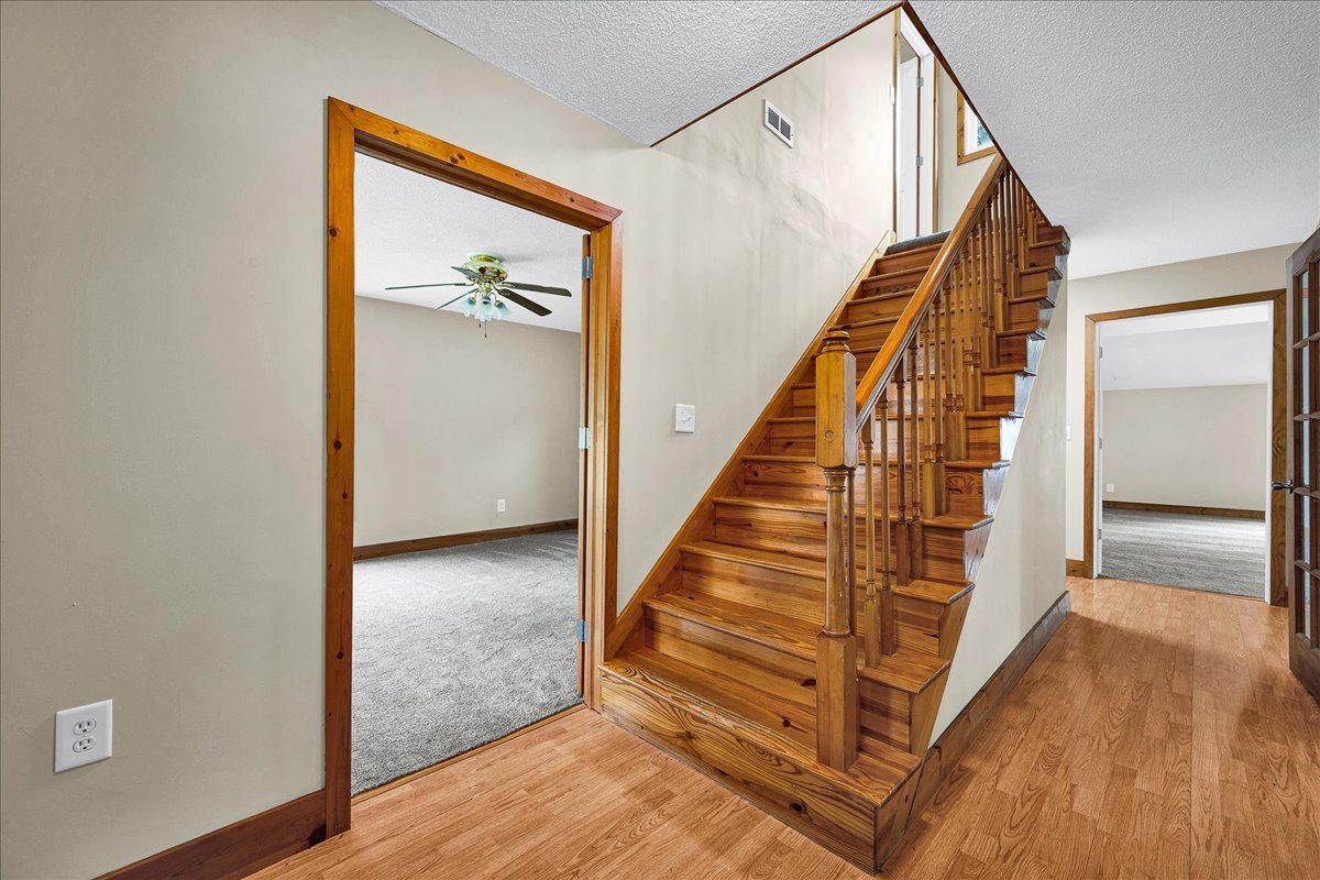116 Lakeview Drive, East Galesburg, IL 61430