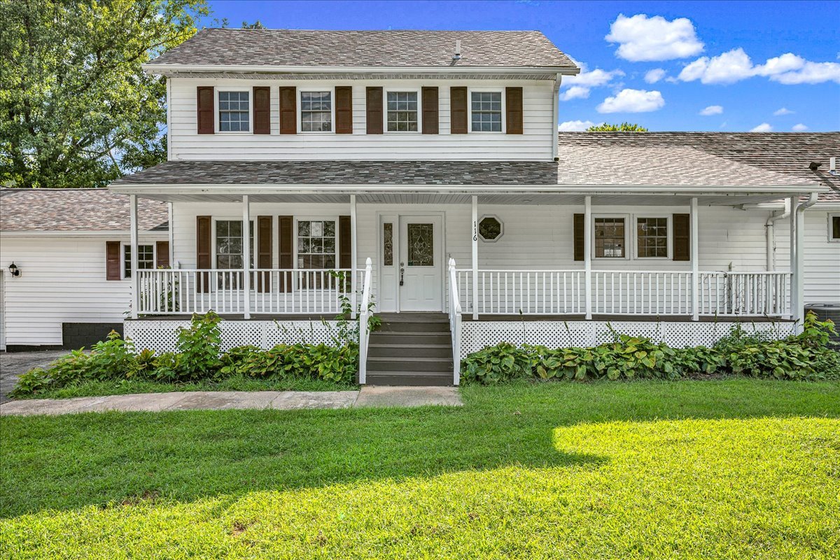 116 Lakeview Drive, East Galesburg, IL 61430