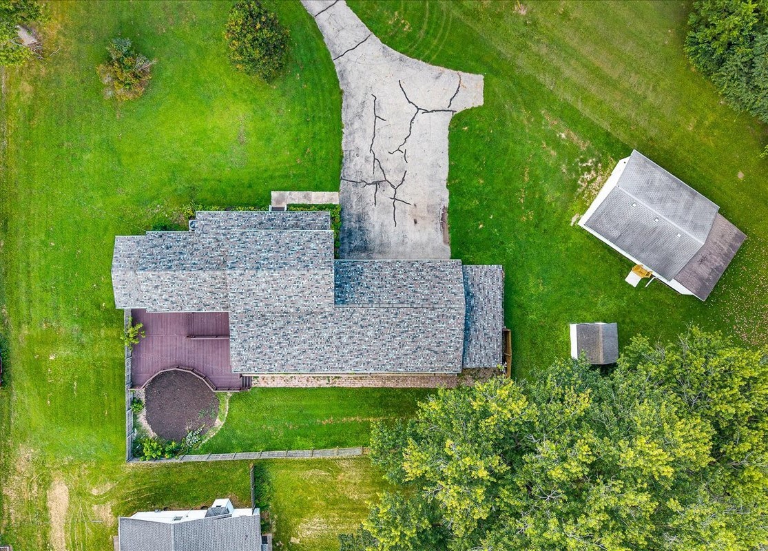 116 Lakeview Drive, East Galesburg, IL 61430