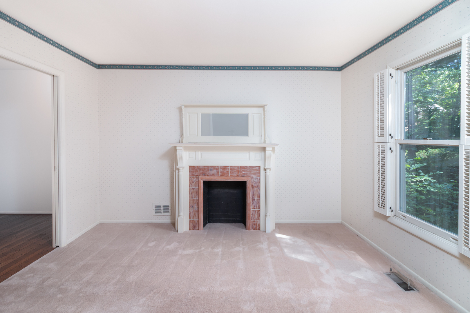 7 Court Of Fox River, Lincolnshire, IL 60069