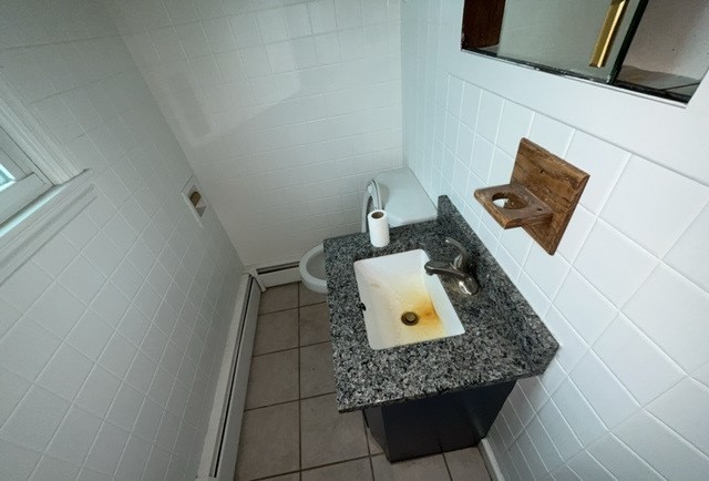 1902 1/2 Cora Street, Crest Hill, IL 60403