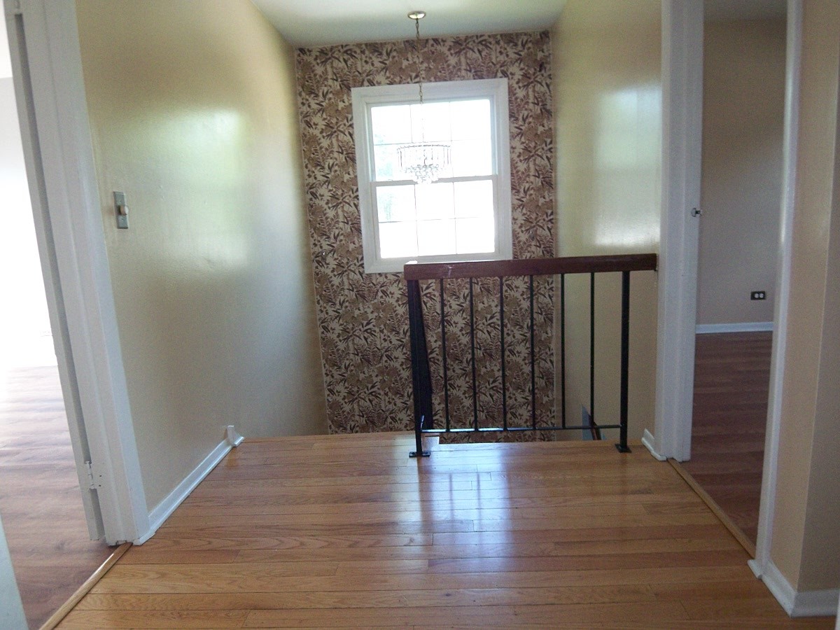 1925 Georgetown Lane, Hoffman Estates, IL 60169