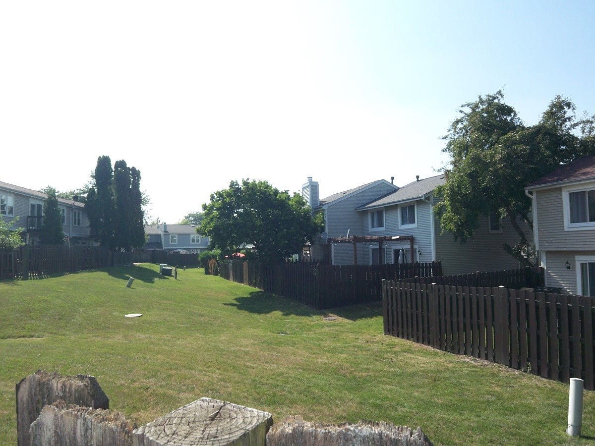 1925 Georgetown Lane, Hoffman Estates, IL 60169