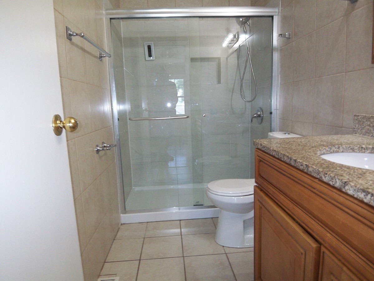 1925 Georgetown Lane, Hoffman Estates, IL 60169