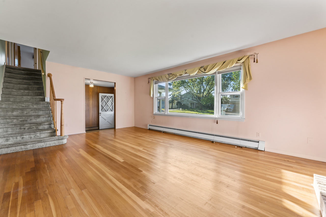 336 W Margaret Terrace, Cary, IL 60013