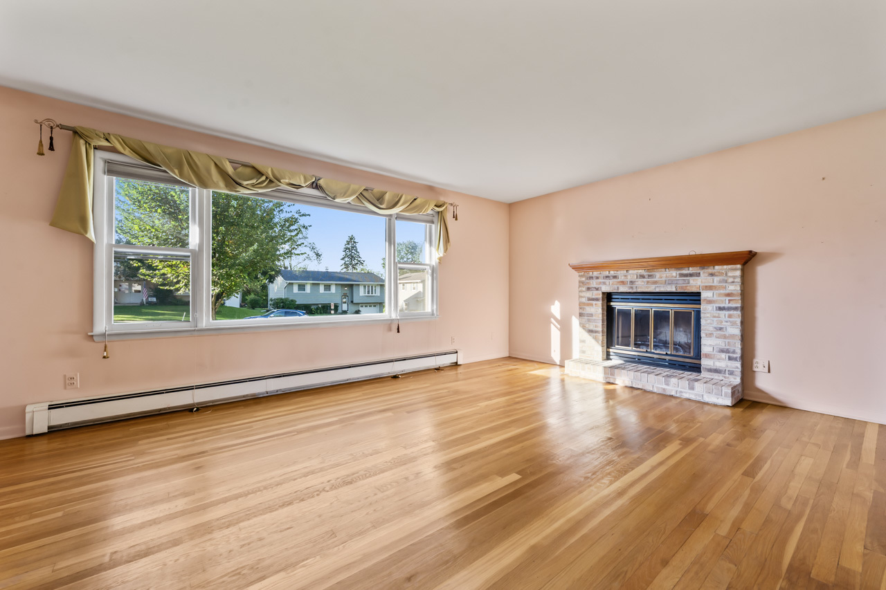 336 W Margaret Terrace, Cary, IL 60013