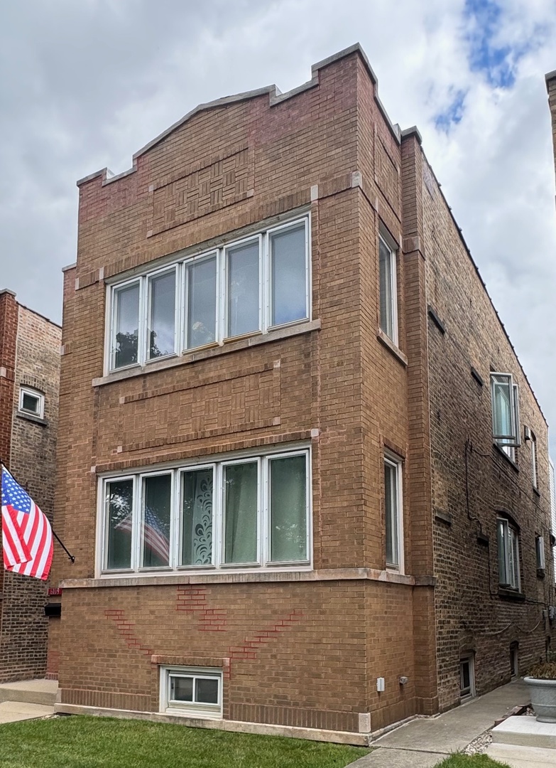 6109 S monitor Avenue, Chicago, IL 60638