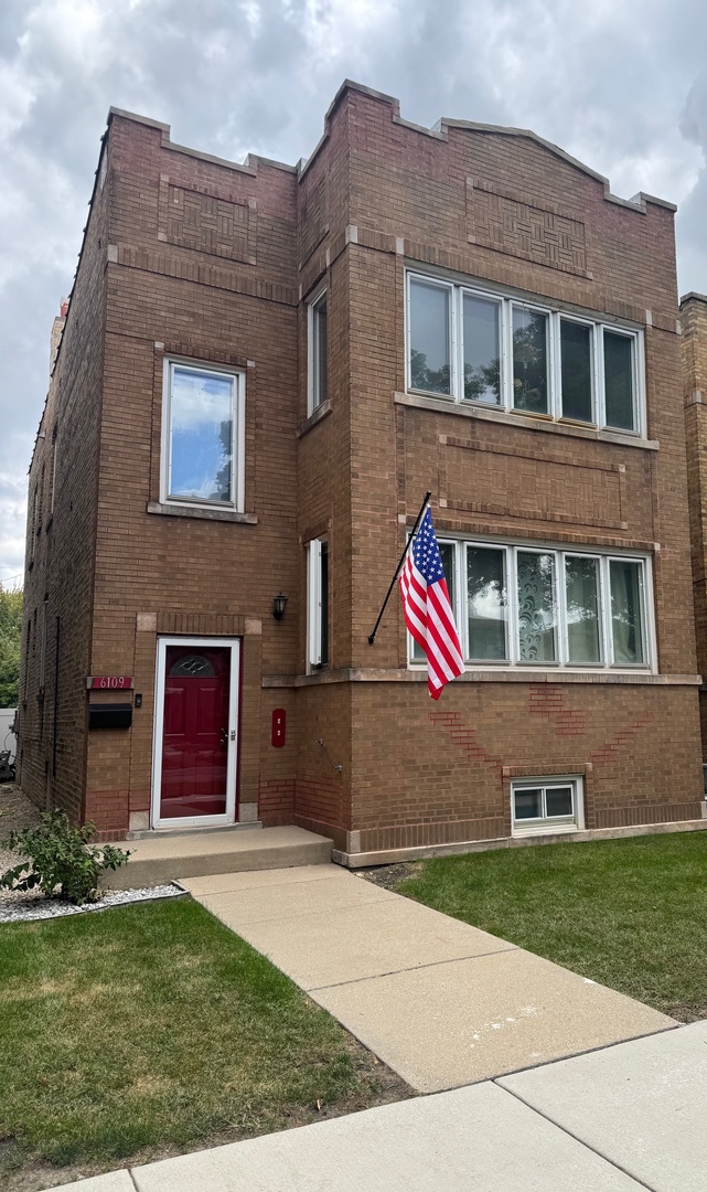 6109 S monitor Avenue, Chicago, IL 60638