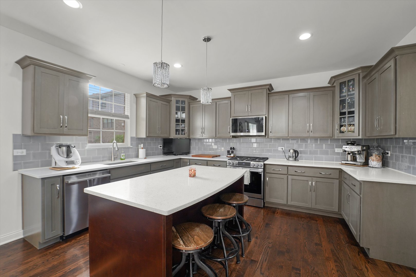 15303 S Oak Run Court, Lockport, IL 60441