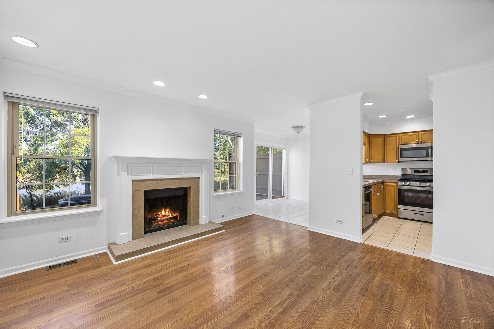 915 Carlisle Avenue, Westmont, IL 60559