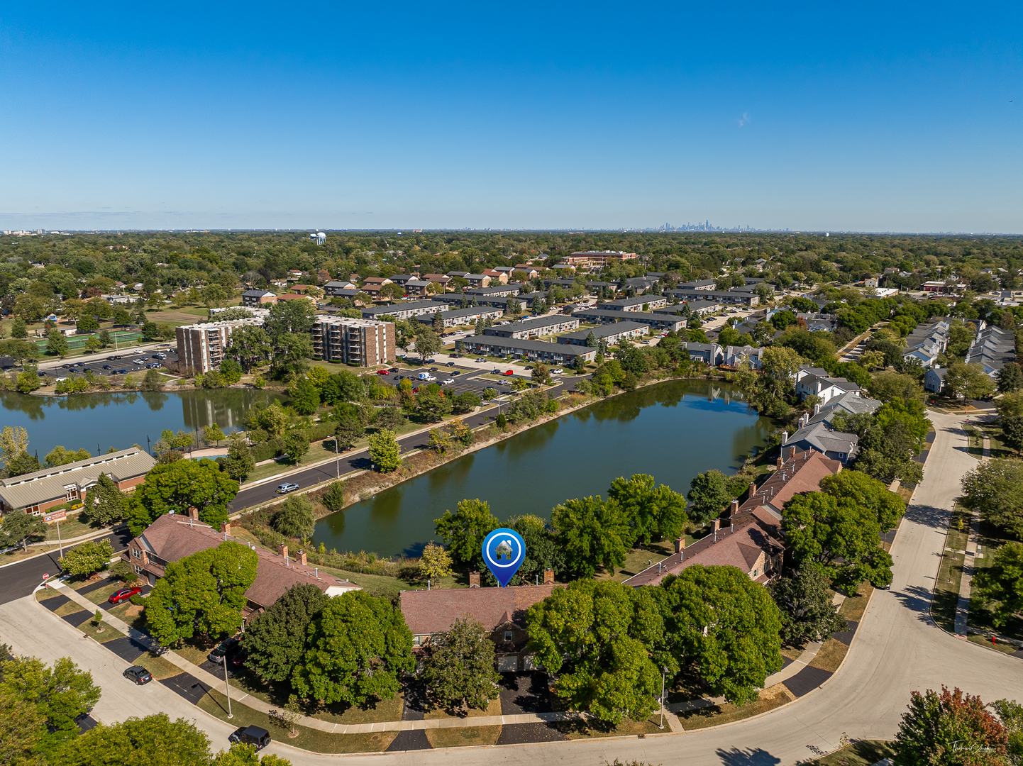 915 Carlisle Avenue, Westmont, IL 60559