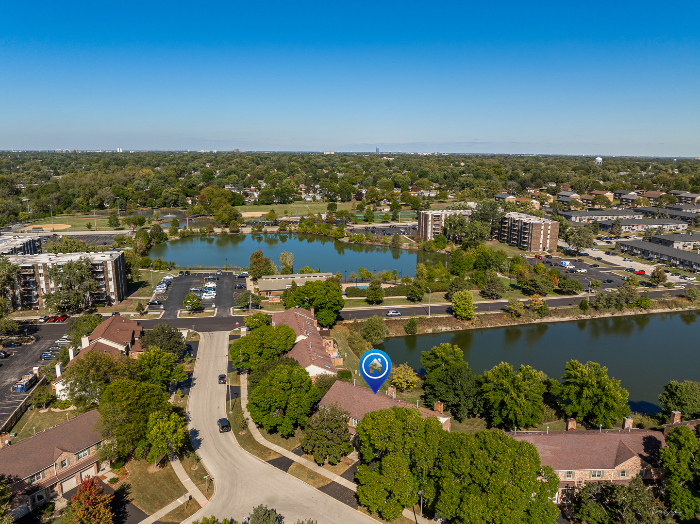 915 Carlisle Avenue, Westmont, IL 60559