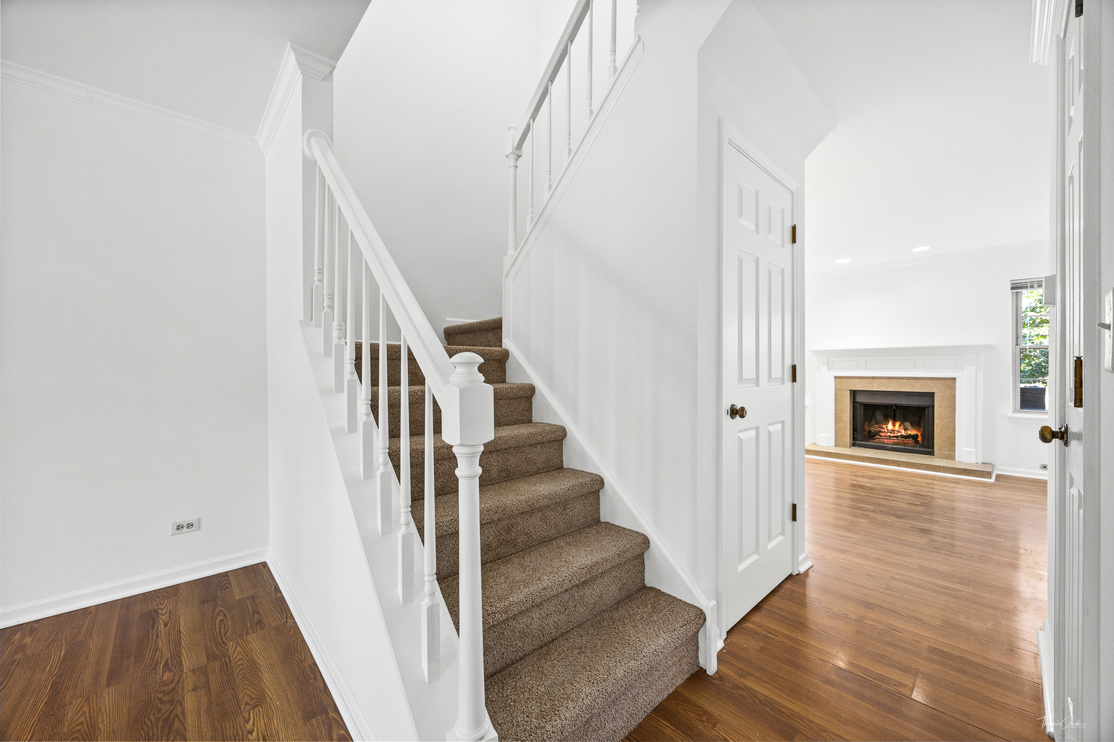 915 Carlisle Avenue, Westmont, IL 60559