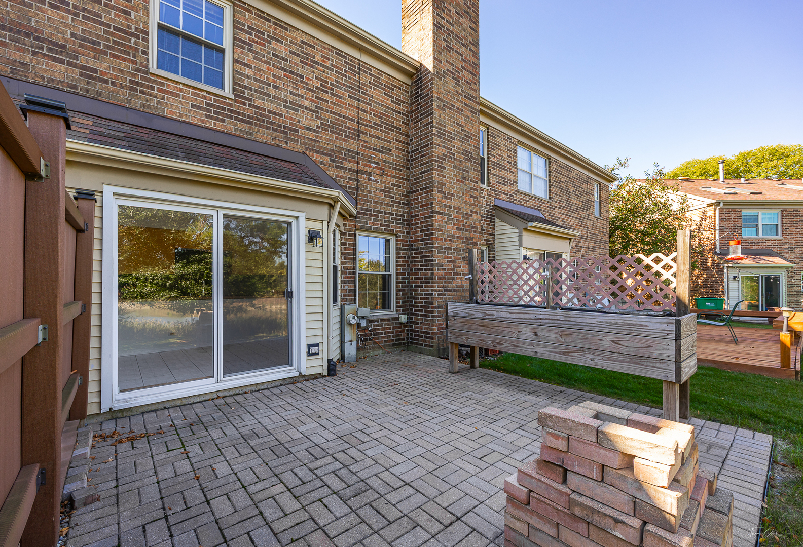 915 Carlisle Avenue, Westmont, IL 60559