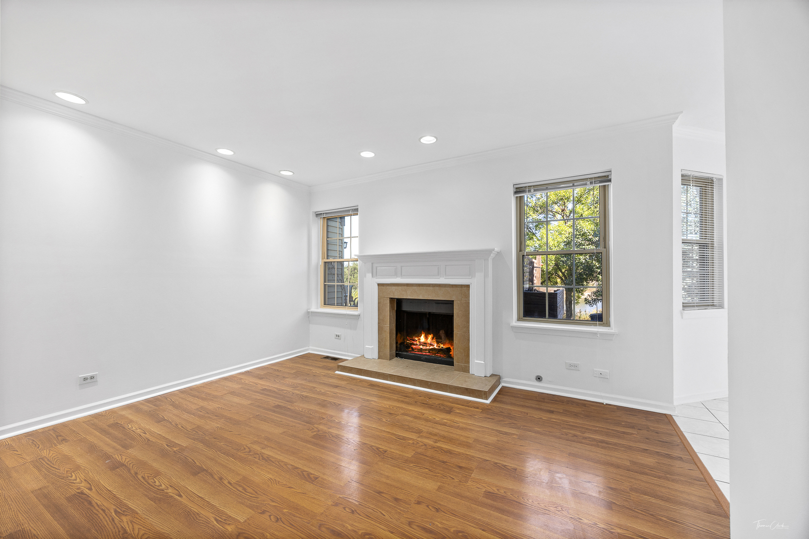 915 Carlisle Avenue, Westmont, IL 60559