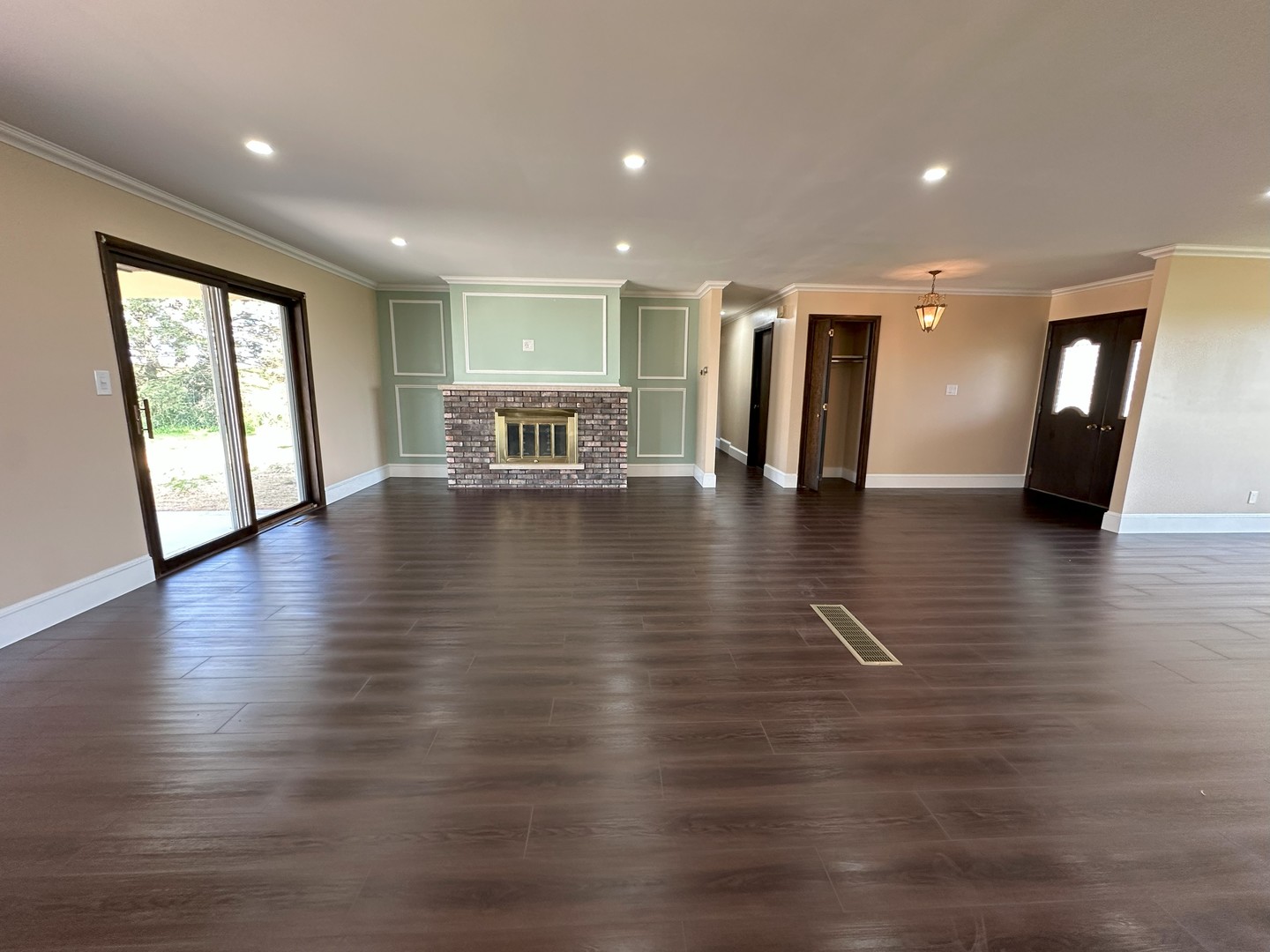 11657 Il Highway 23, Marengo, IL 60152