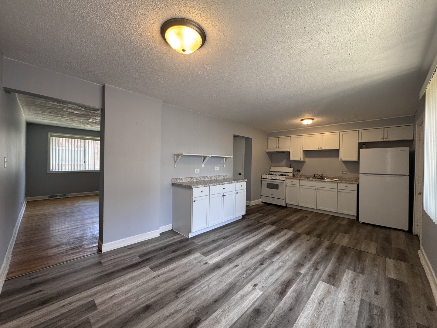 503 James Court #D, Glendale Heights, IL 60139