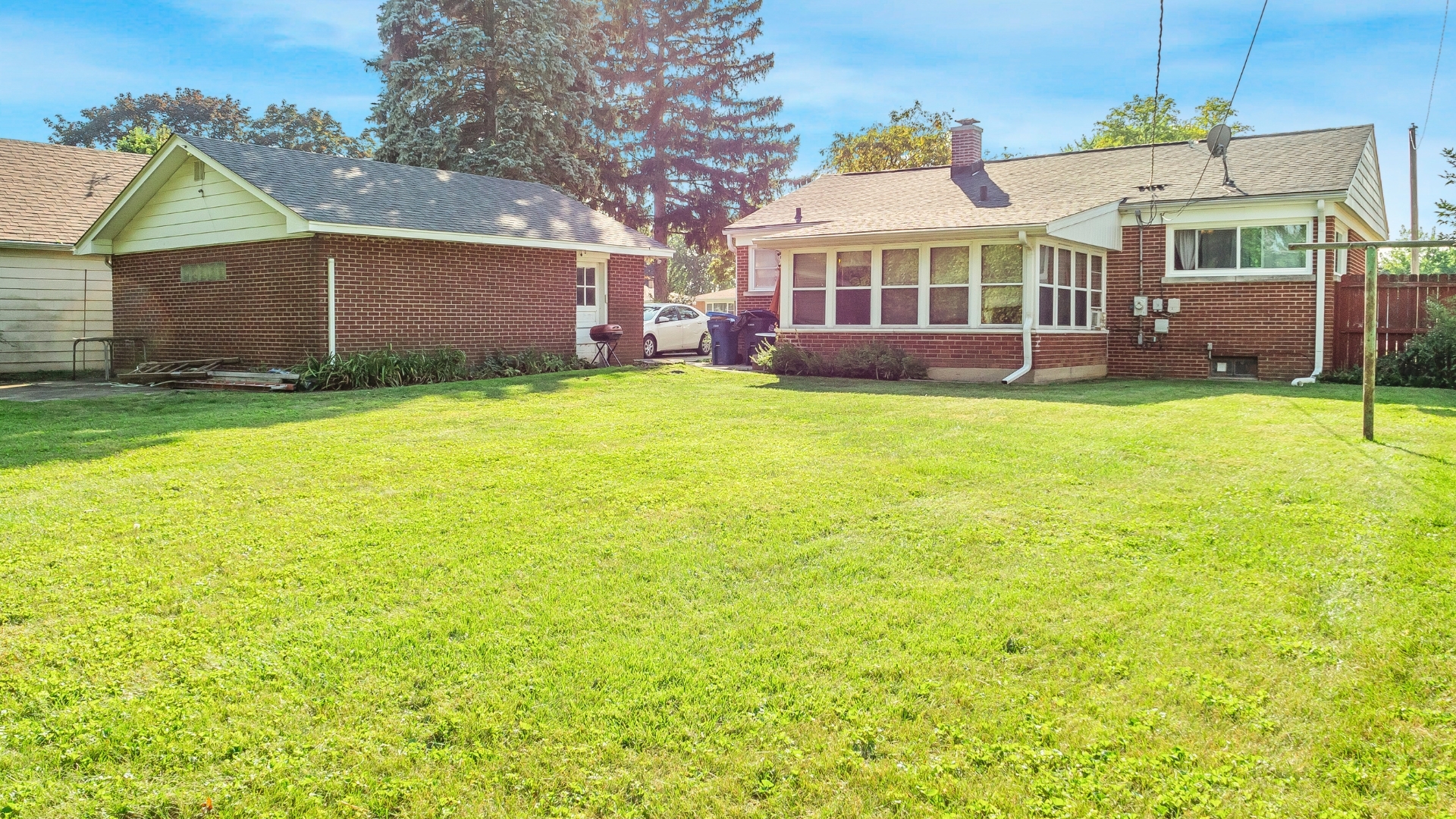 819 S FULTON Avenue, Waukegan, IL 60085
