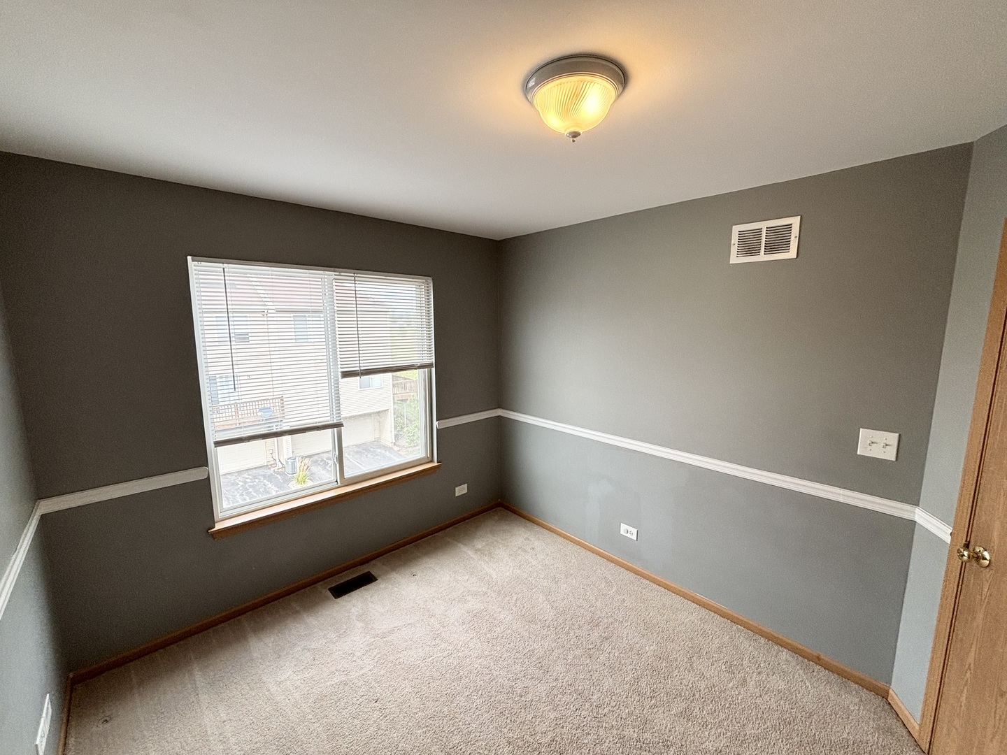 906 Clover Lane #906, Pingree Grove, IL 60140