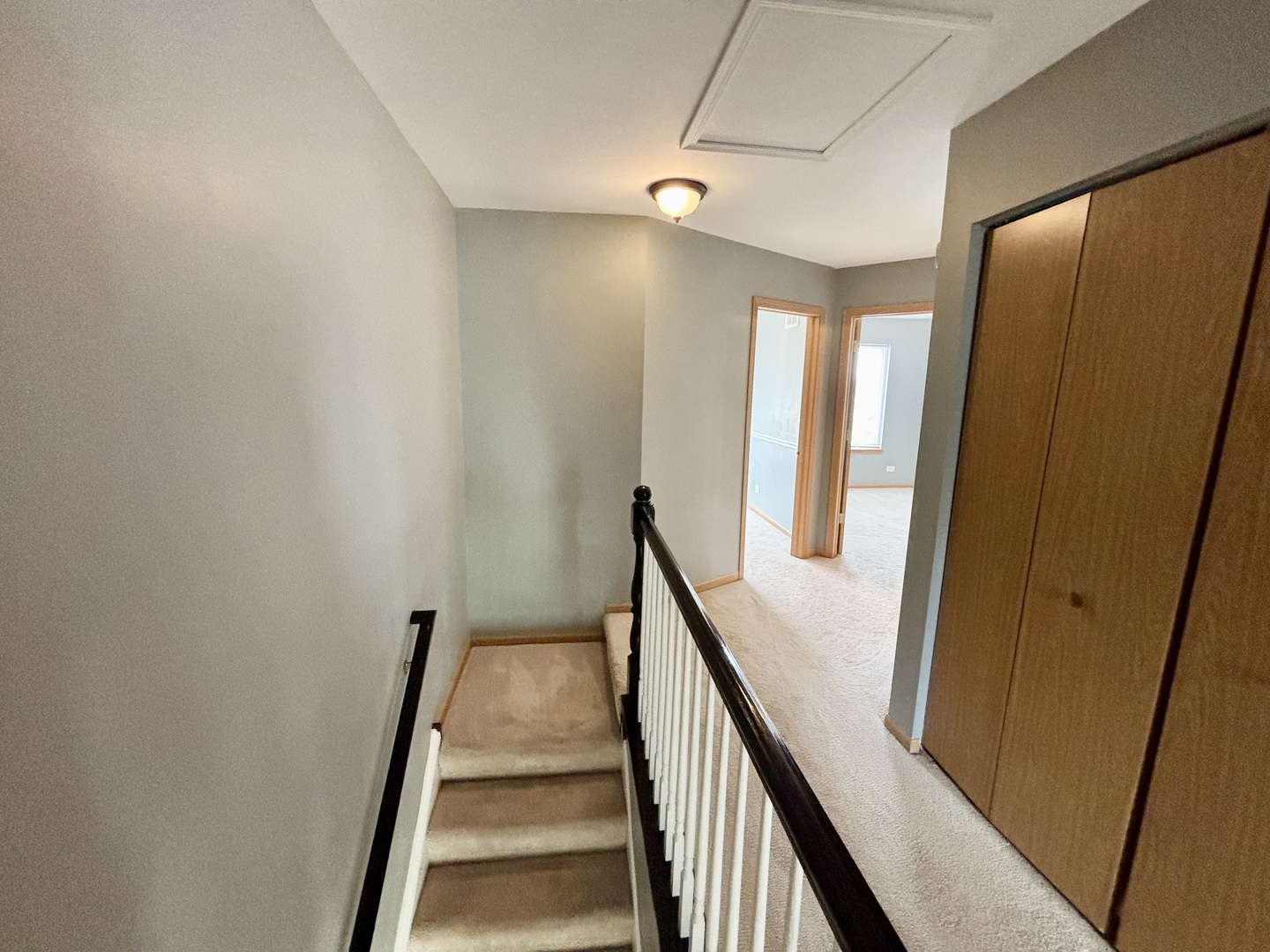 906 Clover Lane #906, Pingree Grove, IL 60140