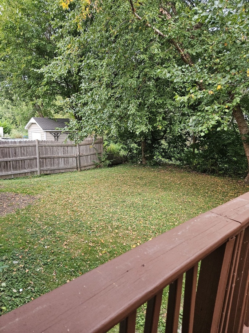 238 S Sheridan Road, Lakemoor, IL 60050