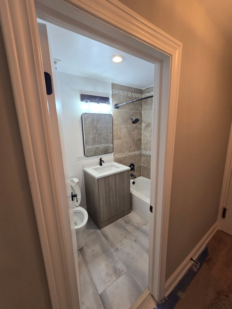 1430 Sandstone Drive #309, Wheeling, IL 60090