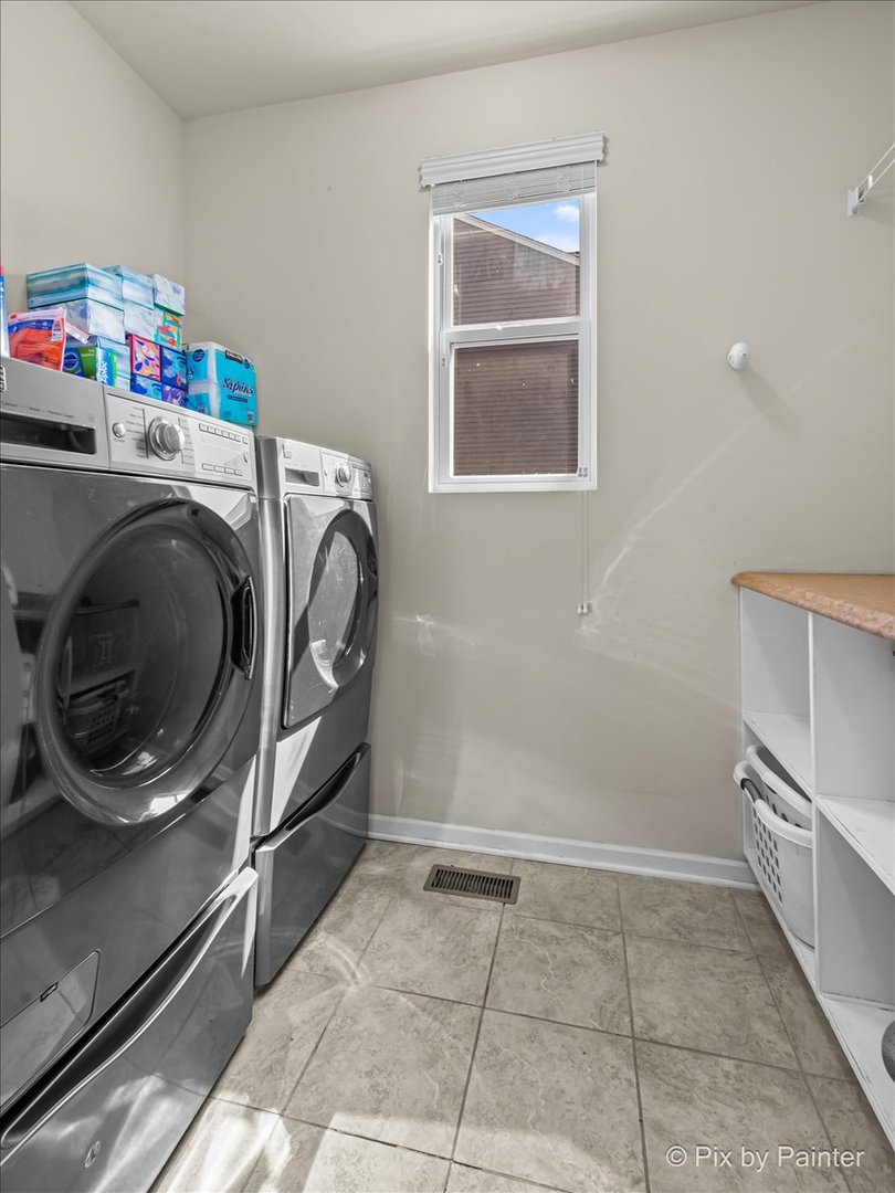 154 Chapin Way, Oswego, IL 60543