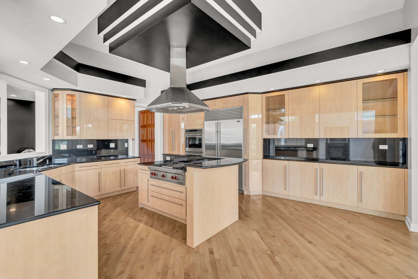 1020 W Bogey Lane, Palatine, IL 60067