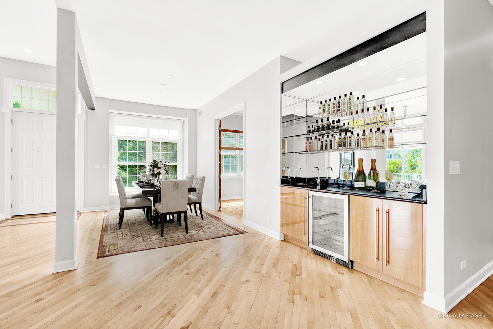 1020 W Bogey Lane, Palatine, IL 60067