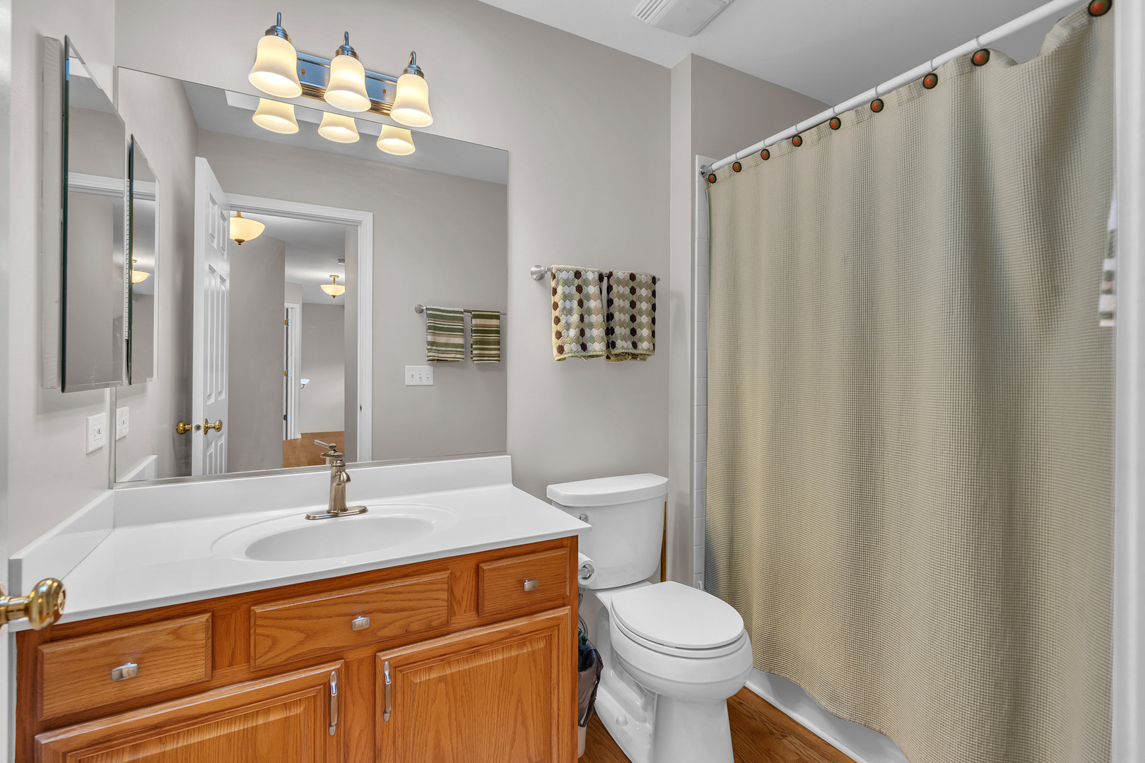 327 Garrison Circle, Port Barrington, IL 60010