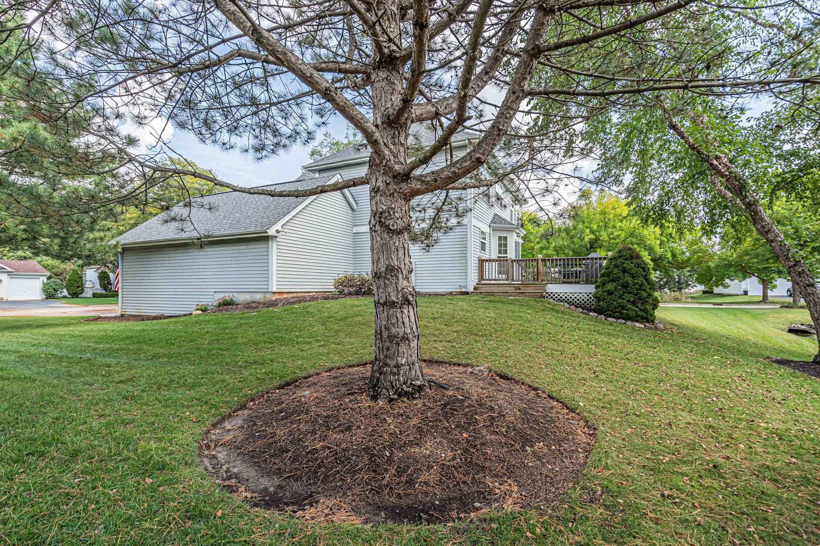 327 Garrison Circle, Port Barrington, IL 60010