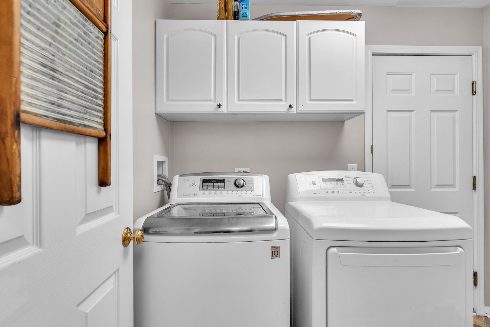 327 Garrison Circle, Port Barrington, IL 60010