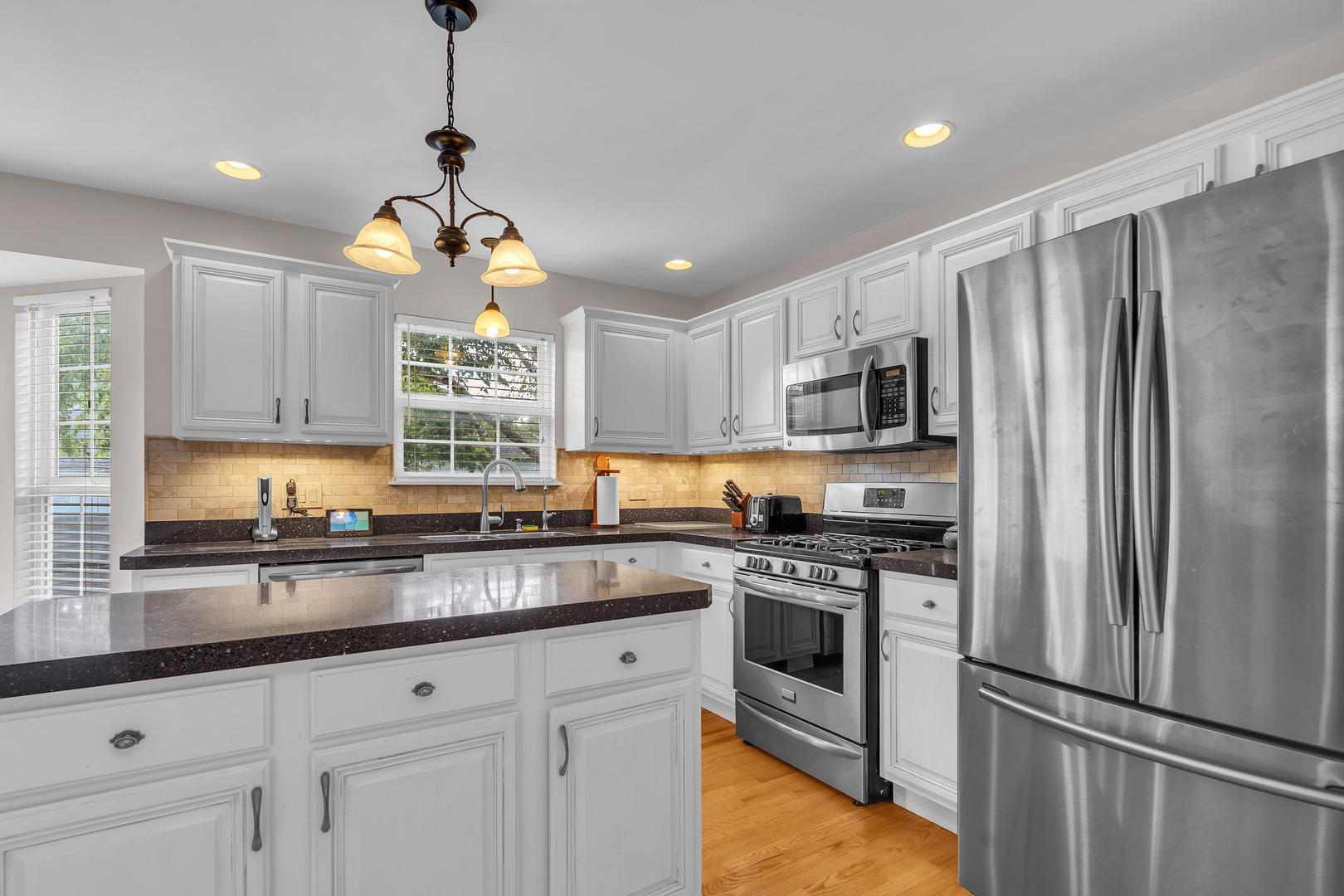 327 Garrison Circle, Port Barrington, IL 60010