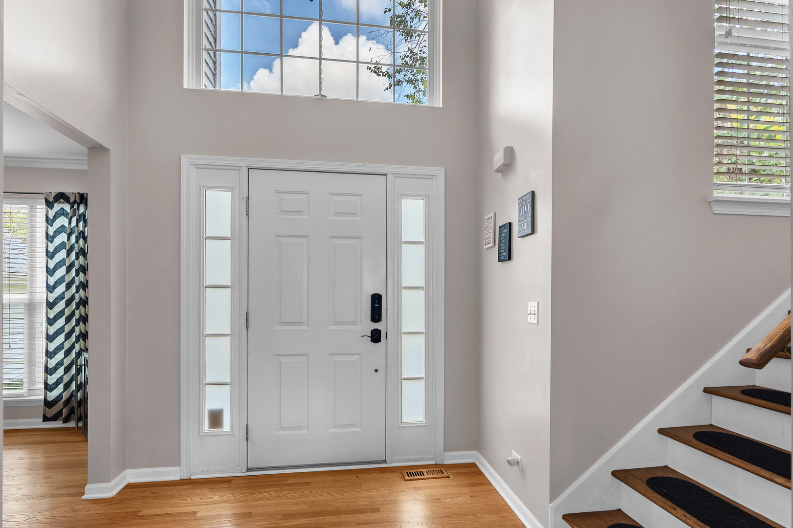 327 Garrison Circle, Port Barrington, IL 60010